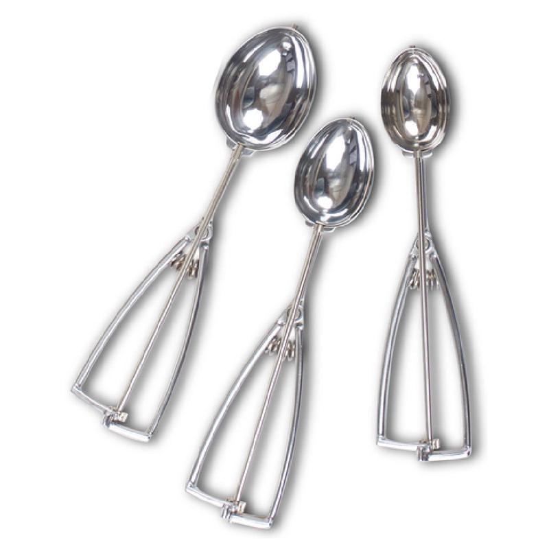 JB Prince U574 40 Stockel Scoop Size 401 Oz. Capacity Oval