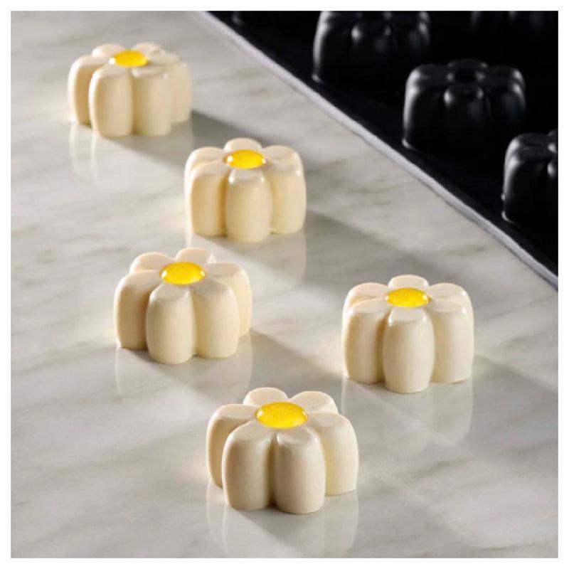 JB Prince MA413 Daisy Mold 11.81"W X 15.74"D (30) Forms