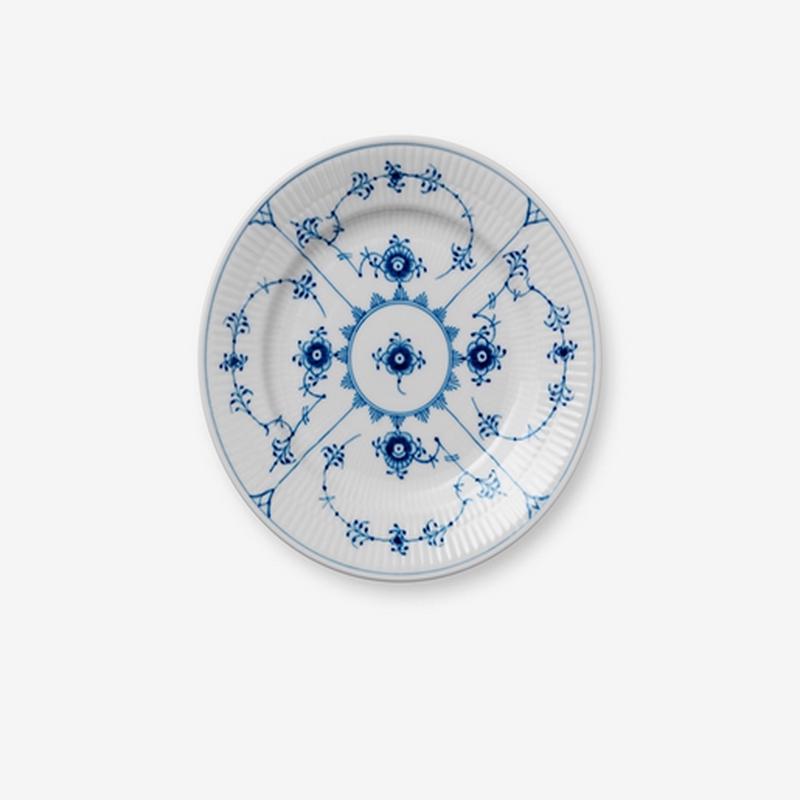 RC Blue Fluted Plain B & B Plate 17 cm