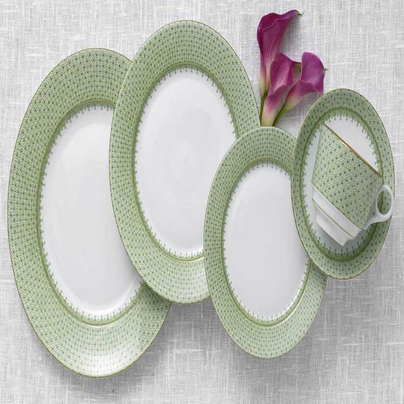 Apple Lace 5 Piece Setting