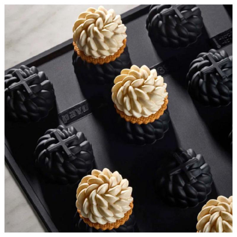 JB Prince MA415 Facon St. Honore Mold 11.81"W X 15.74"D 20 Ml