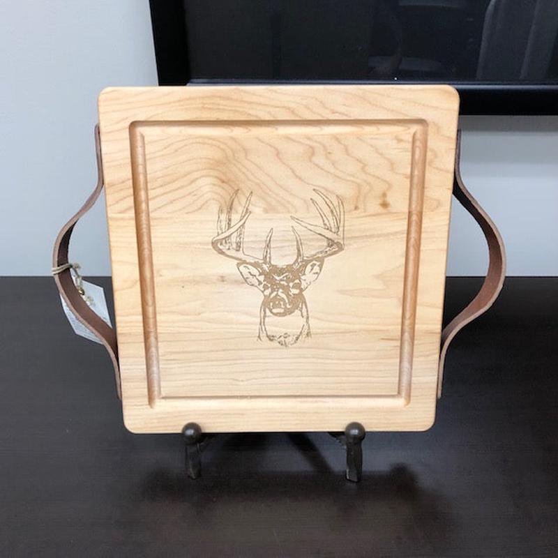 Maple Board Sq w/Leather Handles Deer 12"x12"