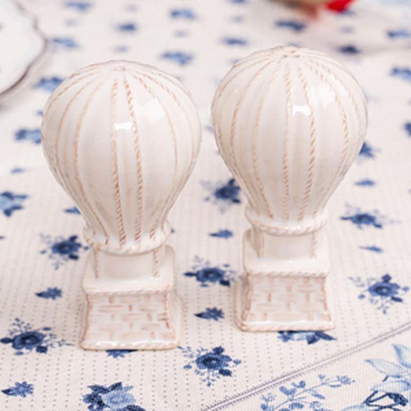 L'Amour Toujours Hot Air Balloon Salt & Pepper Set