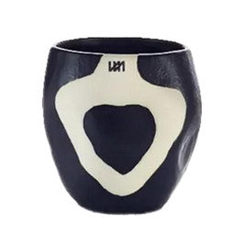 Cape Artistic Black S Candle Escape