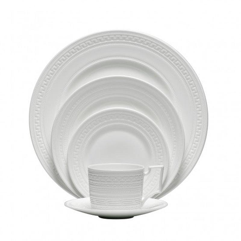 Intaglio 5pps Place Setting & Accent Plate