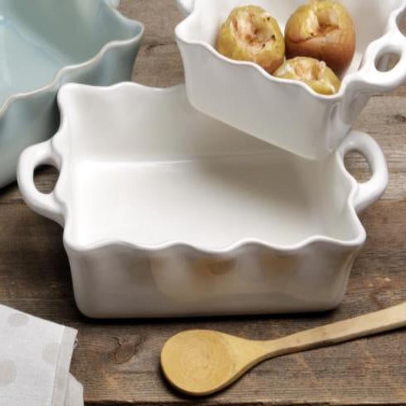 Rectangular Ruffled Baker Med White
